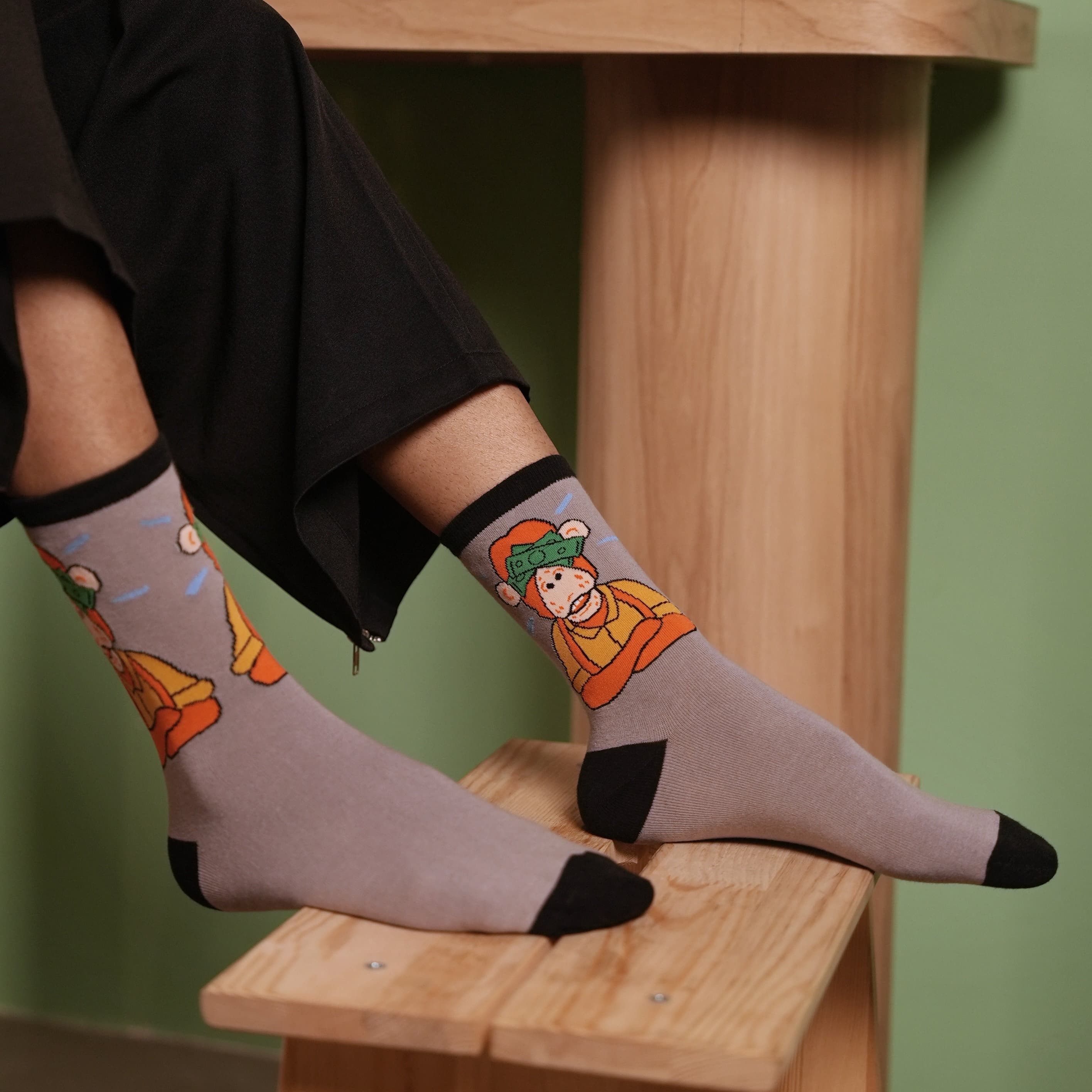 See-No-Money Sock hover