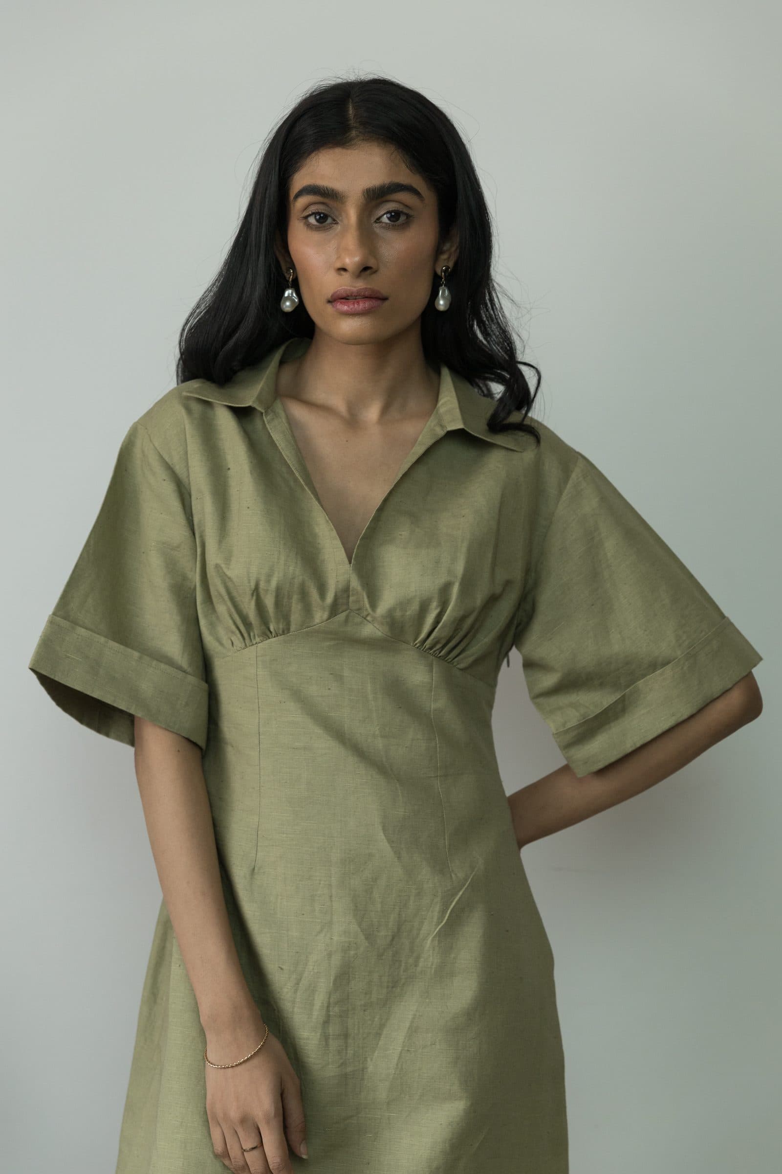 WIDE SLEEVE COLLARED MIDI image 3