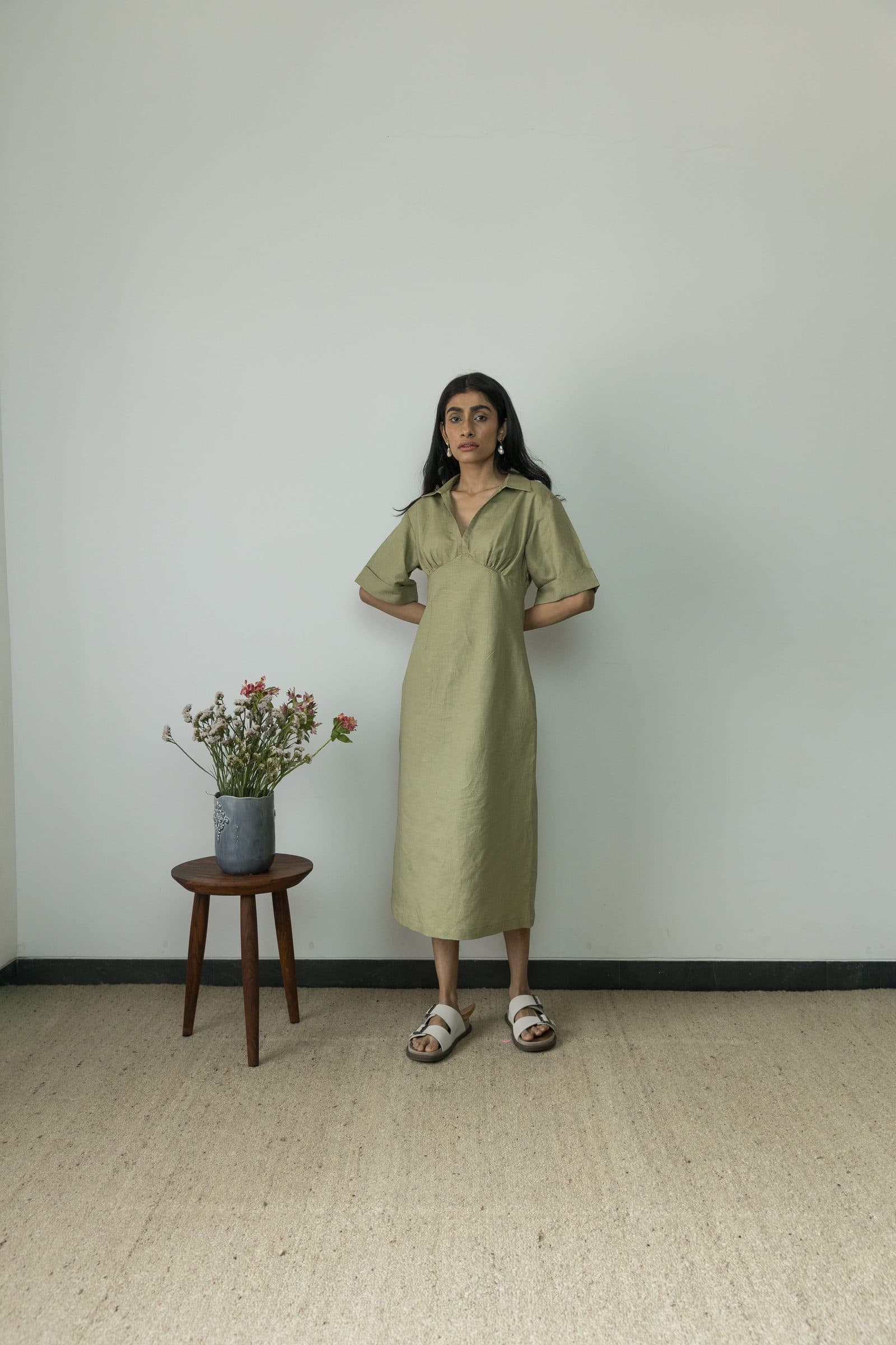 WIDE SLEEVE COLLARED MIDI image 4
