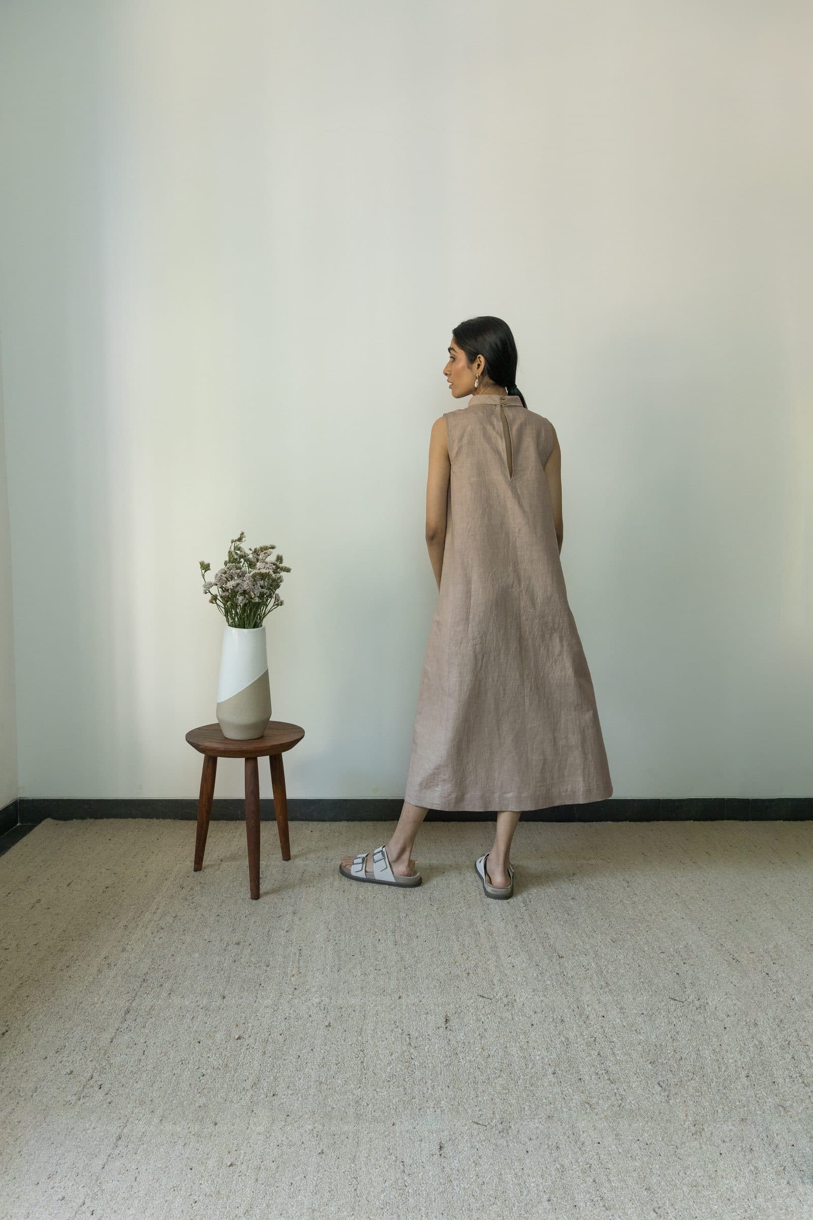 HIGH-NECK A-LINE DRESS image 2