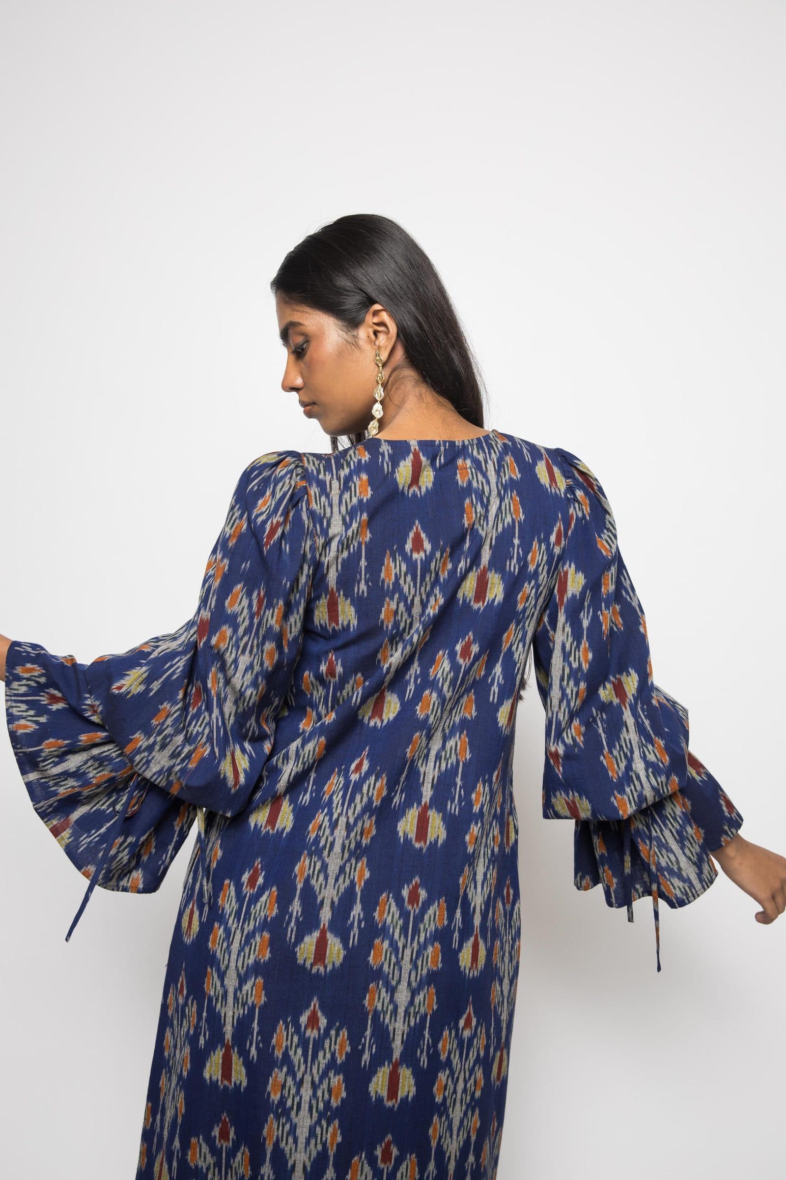 THE LITTLE BIG DRESS hover
