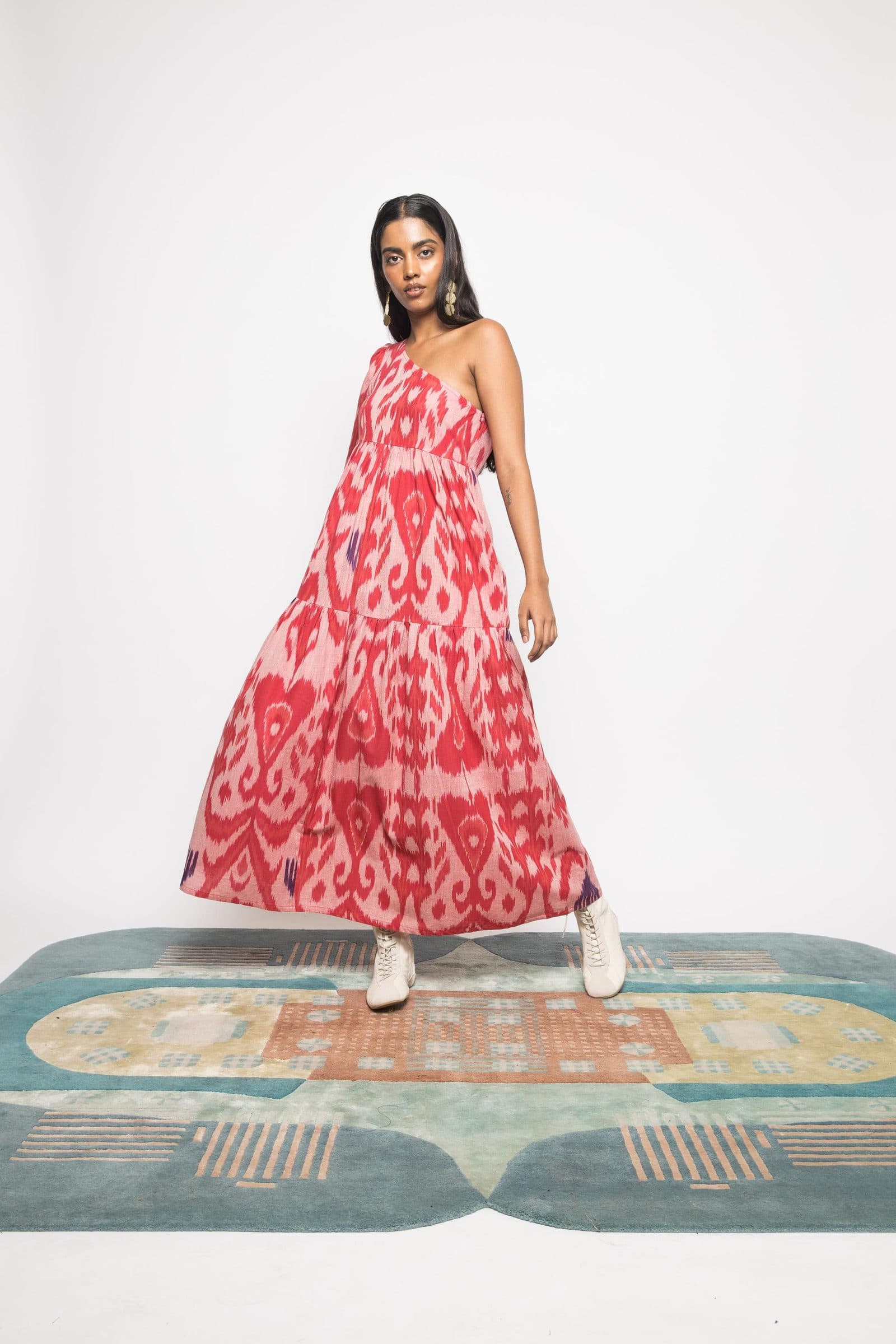 ONE SHOULDER TIER MAXI