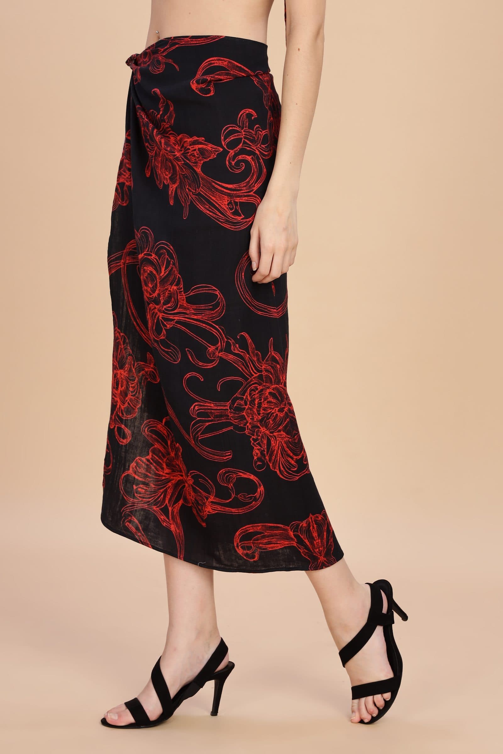 Raging Bloom Scarf image 3