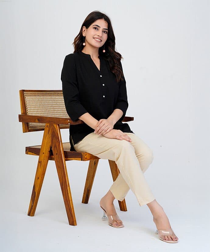 Black Airy Linen Short Kurta image 2