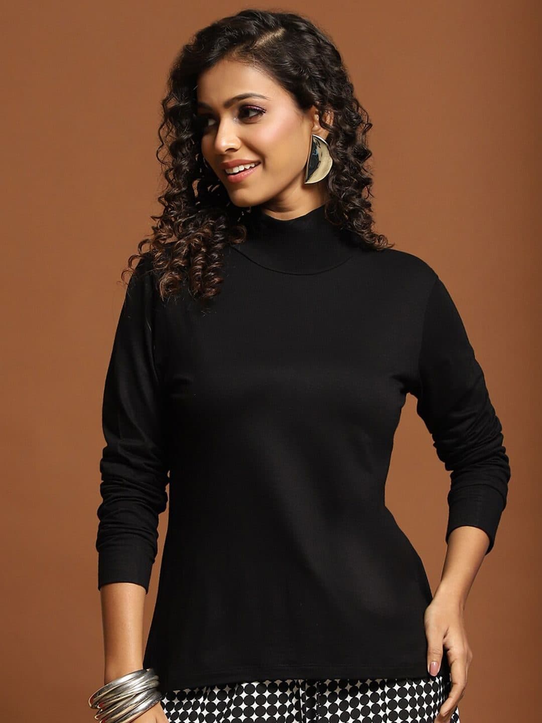 Baawri Turtle Neck T-shirt image 1