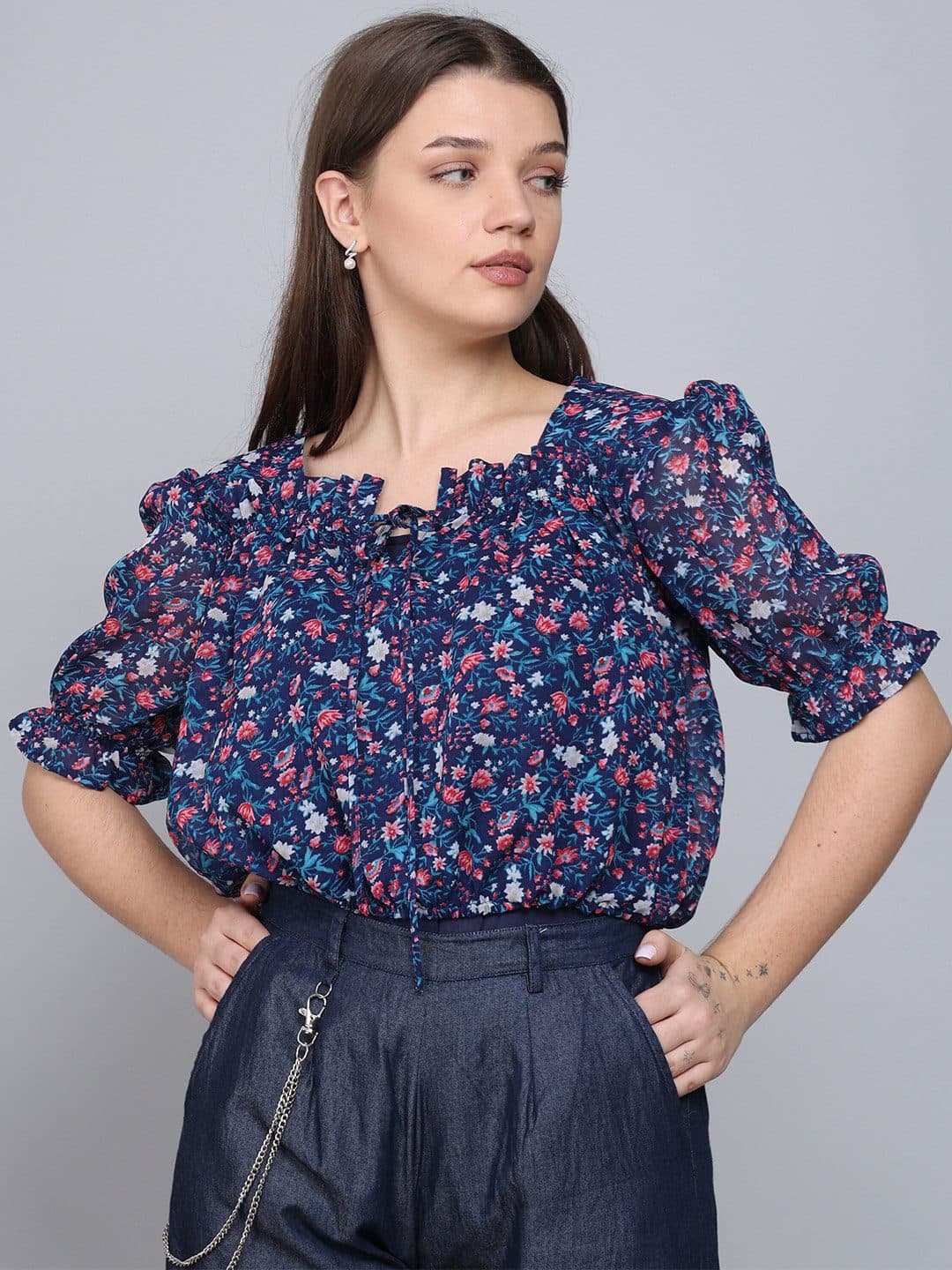 Baawri Floral Print Round Neck Short Puff Sleeve Blouson Top image 1