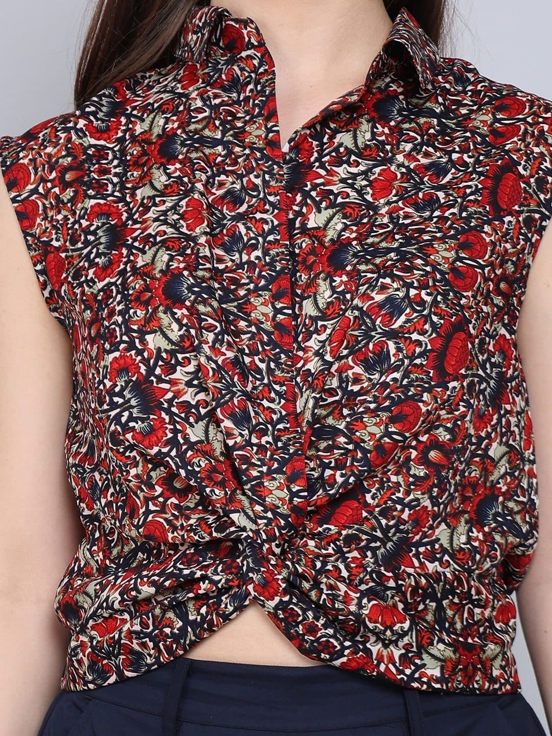 Baawri Floral Print Shirt Collar Sleeveless Wrap Crop Top image 2