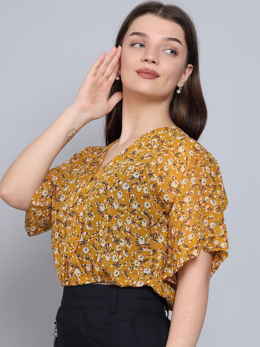 Baawri Floral Print V-Neck Short Sleeves Semi Sheer Top image 5