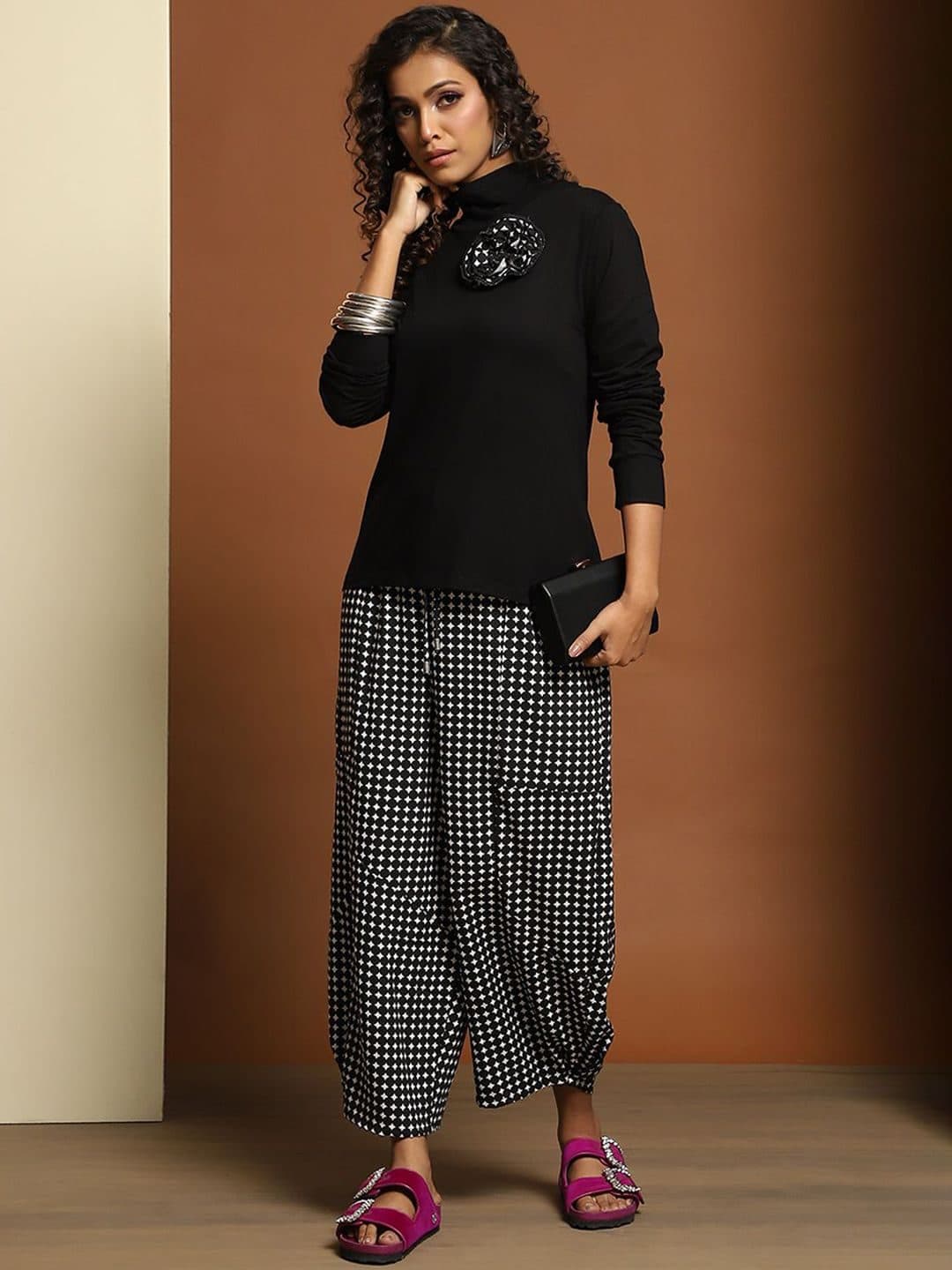 Baawri Geometric Print Harem Pants image 4