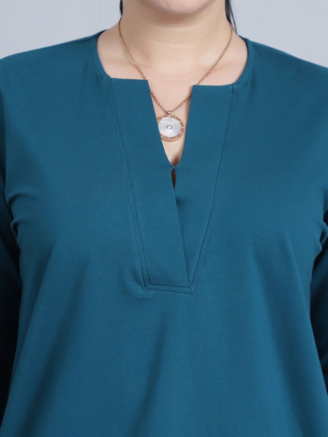 Baawri Solid Notch Round Neck Cotton Top image 2