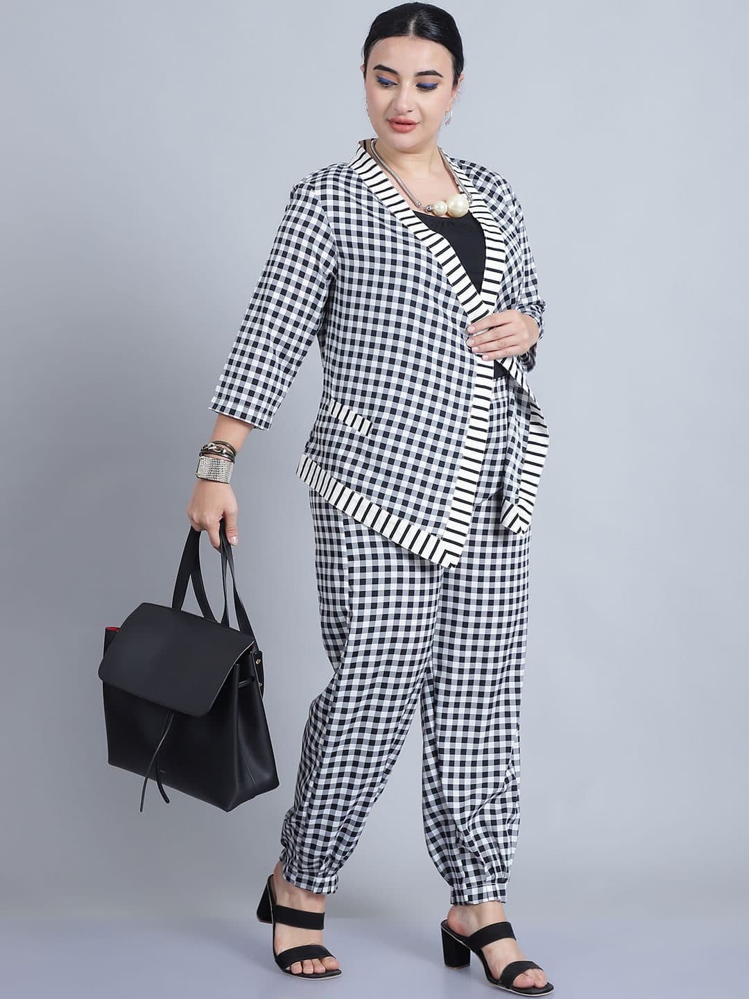 Baawri Women Checked Regular Fit Trousers image 4