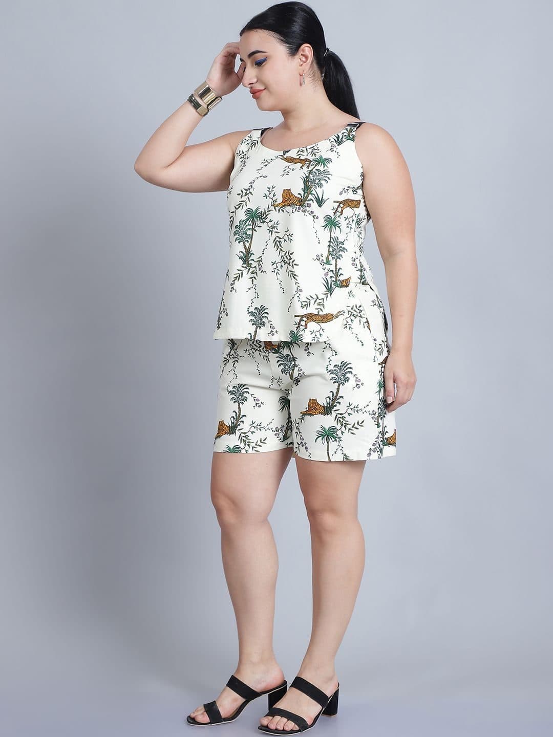 Baawri conversational Printed Round Neck Top With Shorts image 5