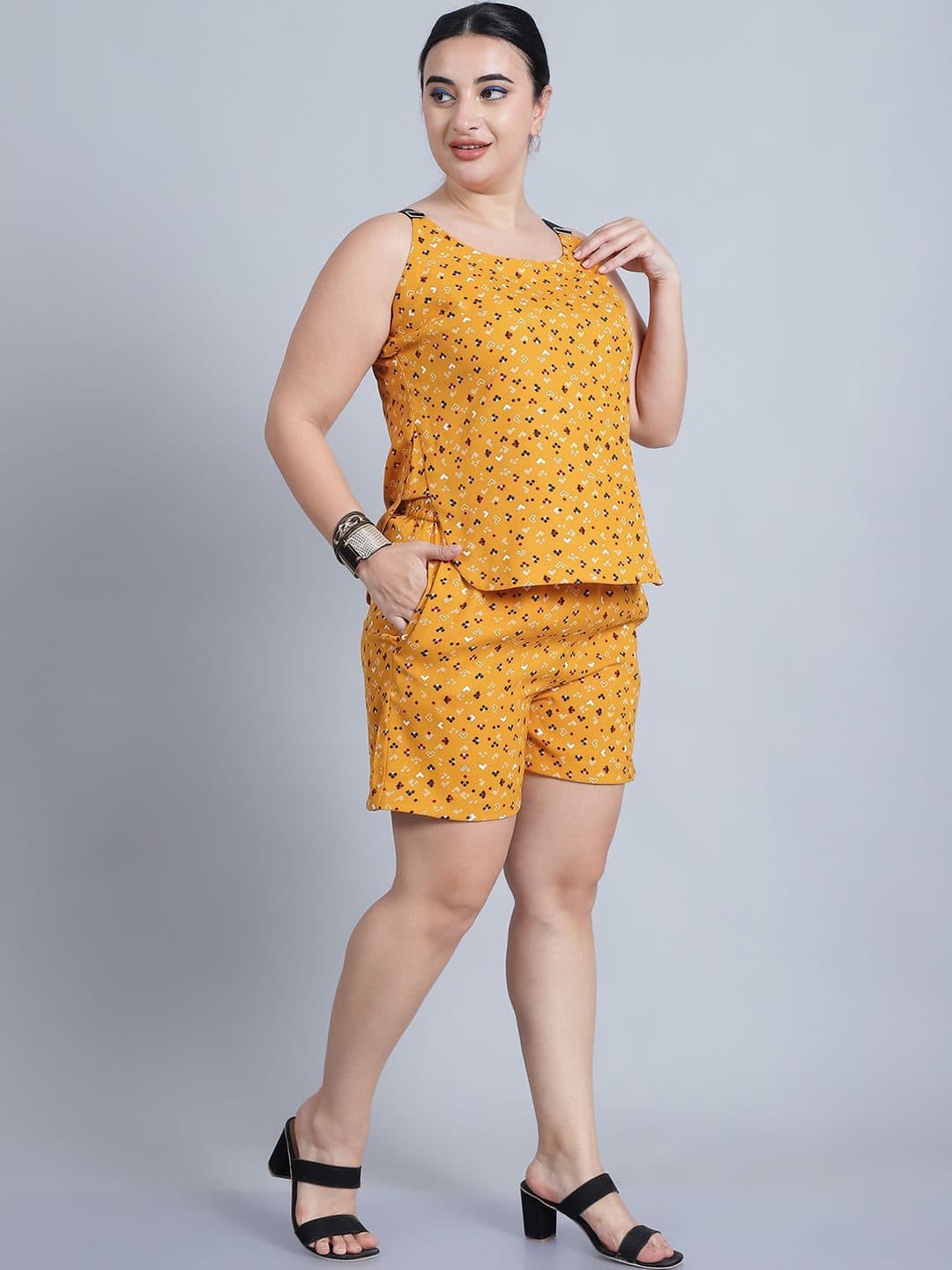 Baawri conversational Printed Round Neck Top With Shorts image 3
