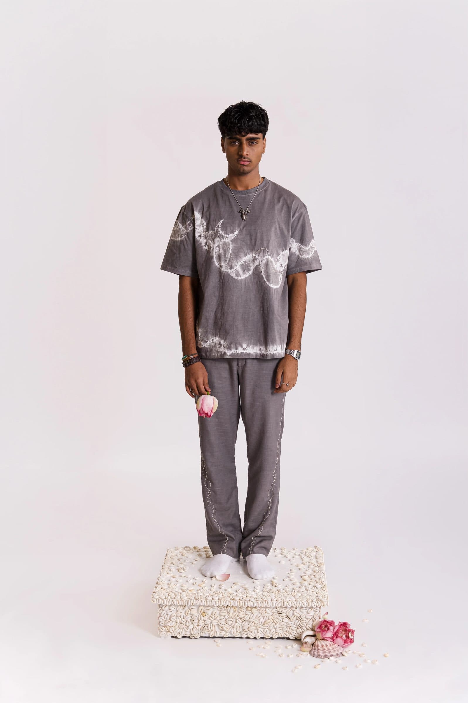 Chandra Lehar Shibori T-shirt-Grey