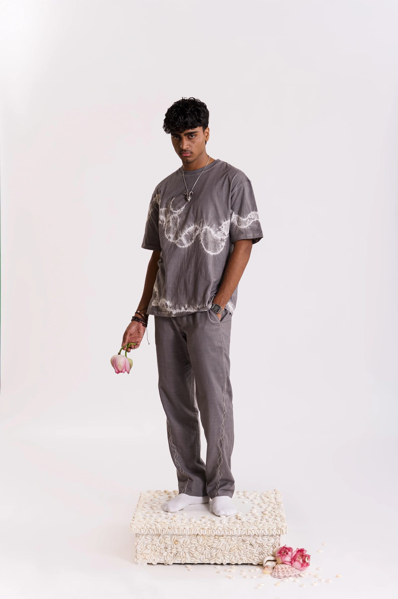 Chandra Lehar Shibori T-shirt-Grey image 4