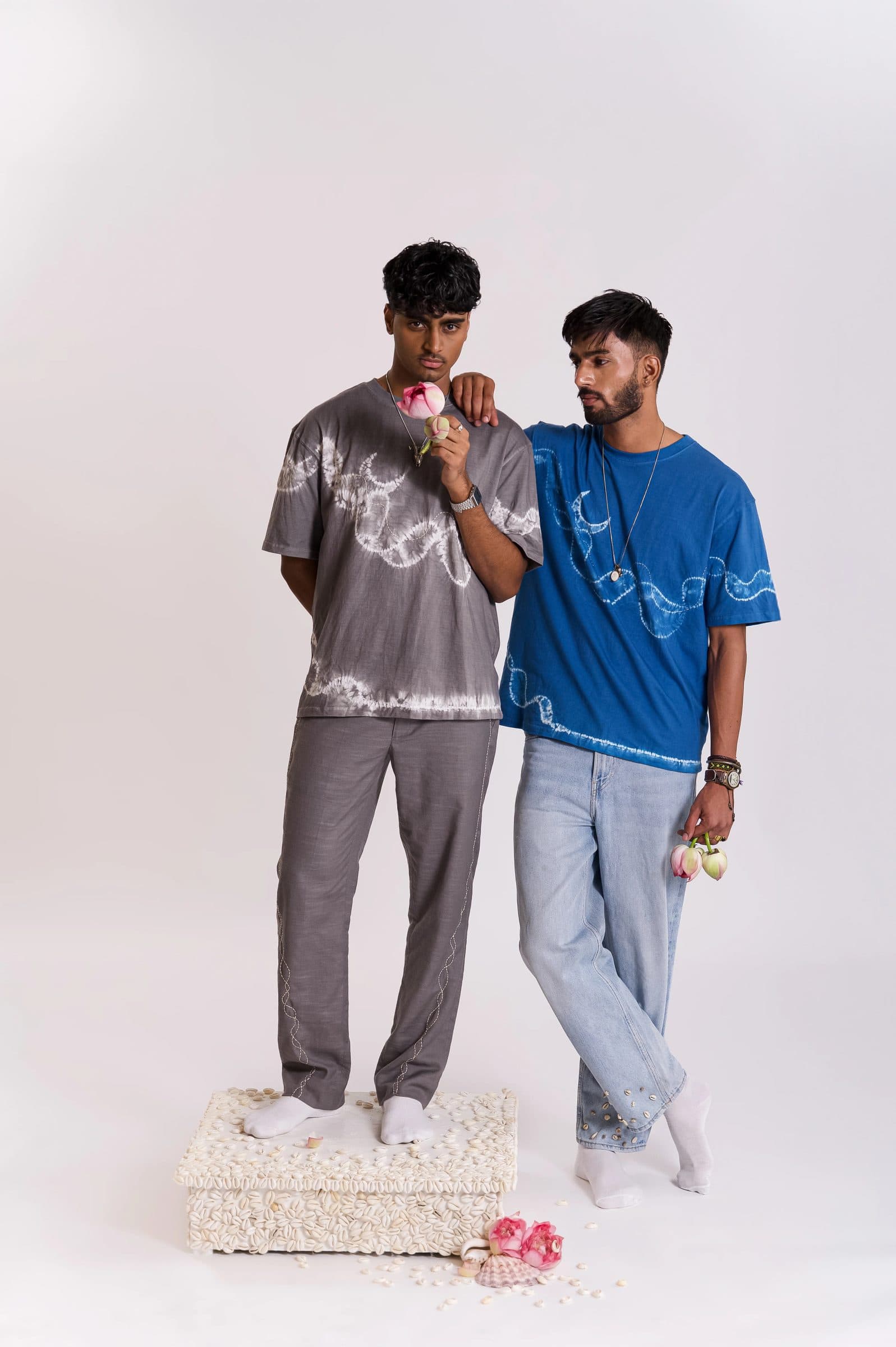 Chandra Lehar Shibori T-shirt-Grey image 5