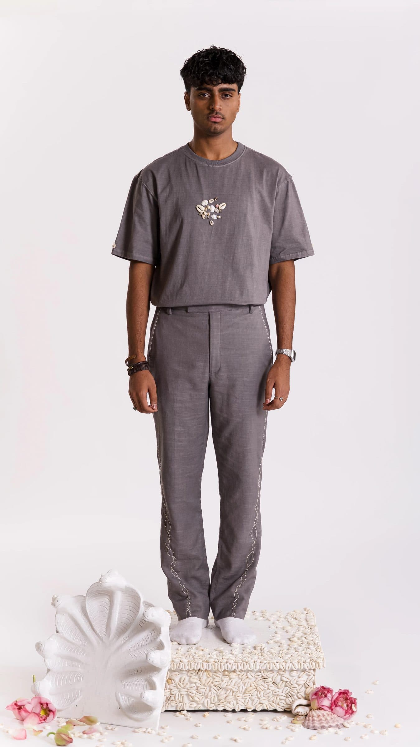 Ratna Embroidered T-shirt-Grey image 3