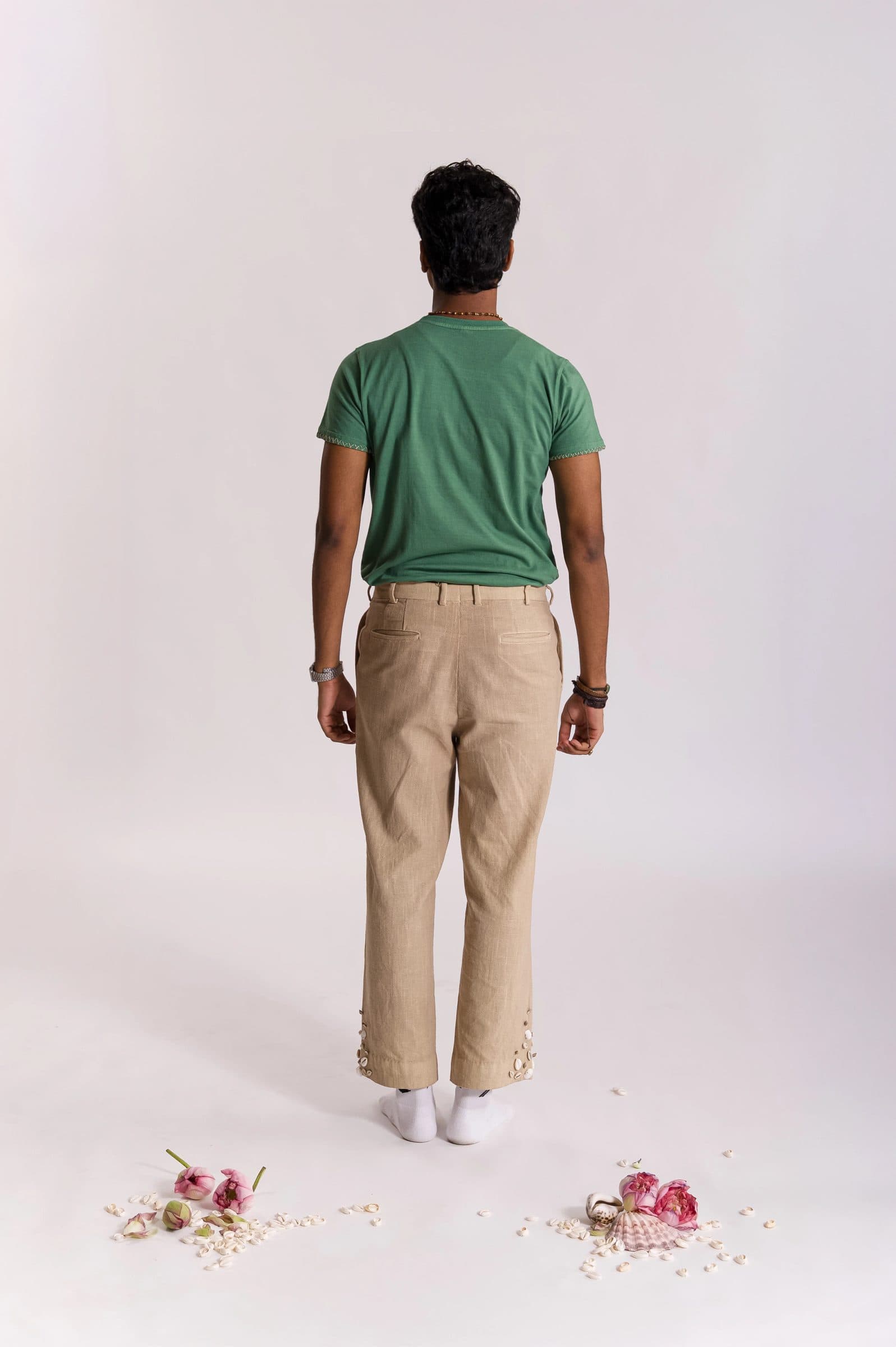 Sarvasyapi T-Shirt-Green image 4