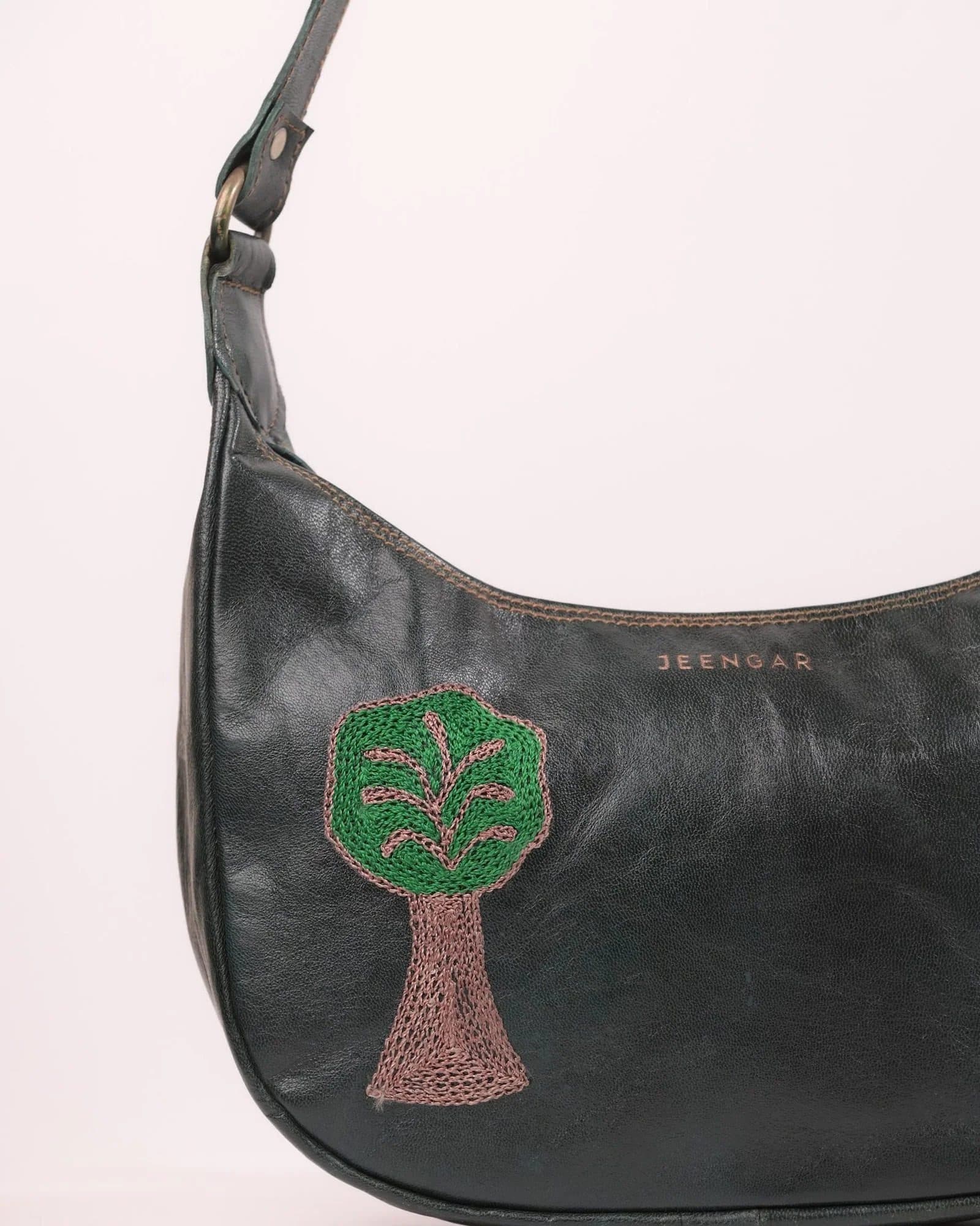 The Kashida Shoulder Bag image 10