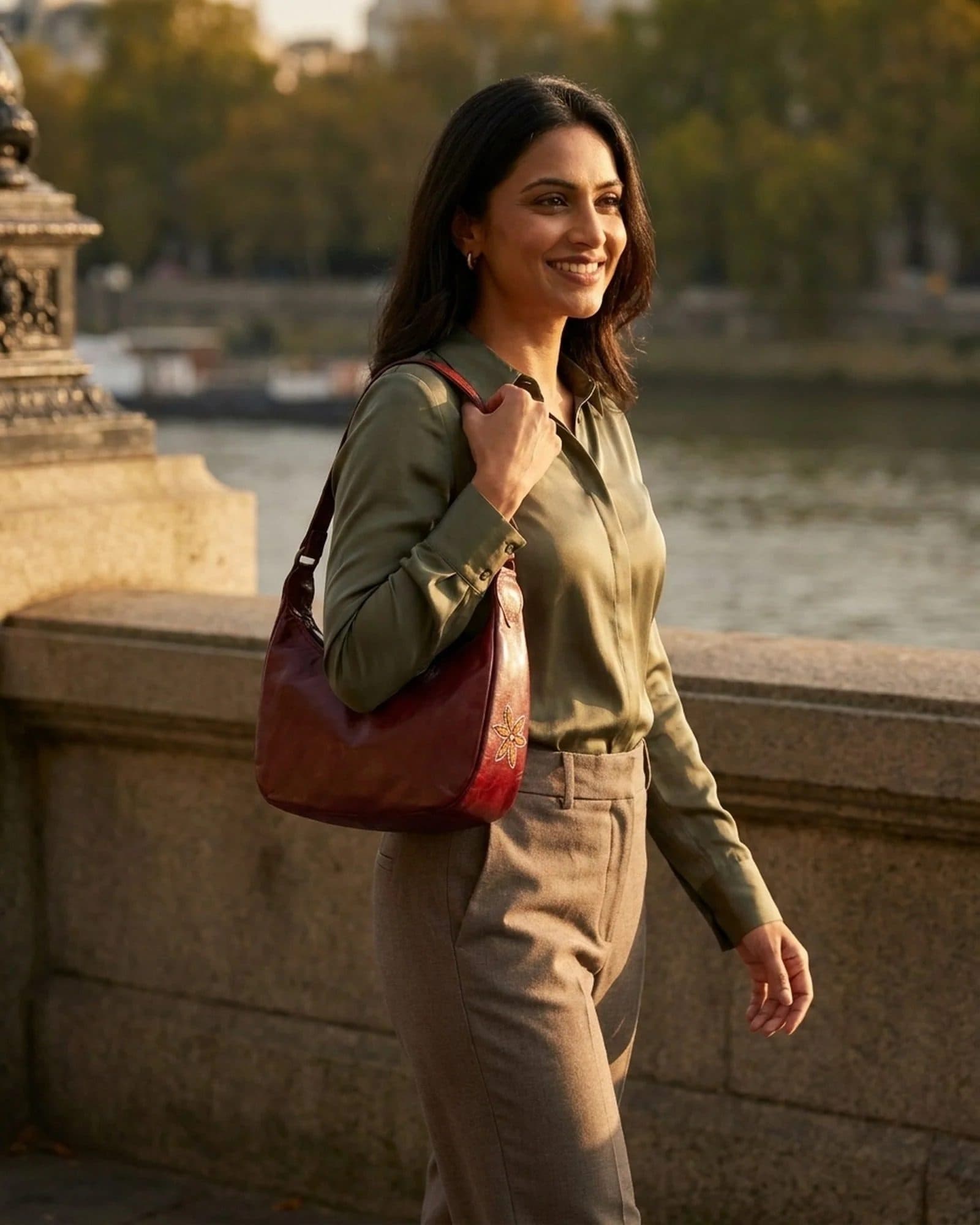 The Kashida Shoulder Bag image 44