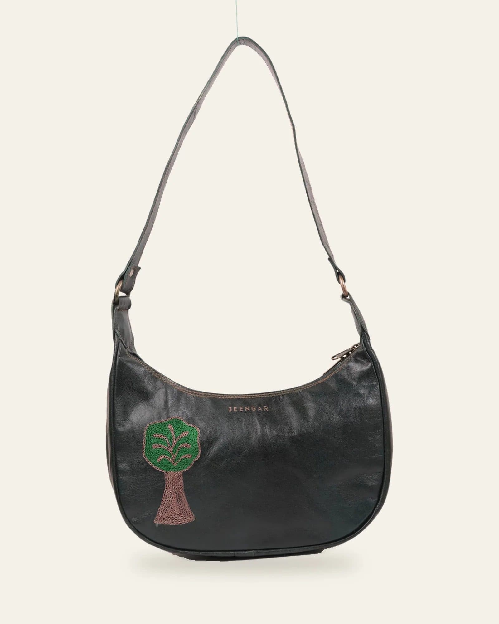 The Kashida Shoulder Bag image 7