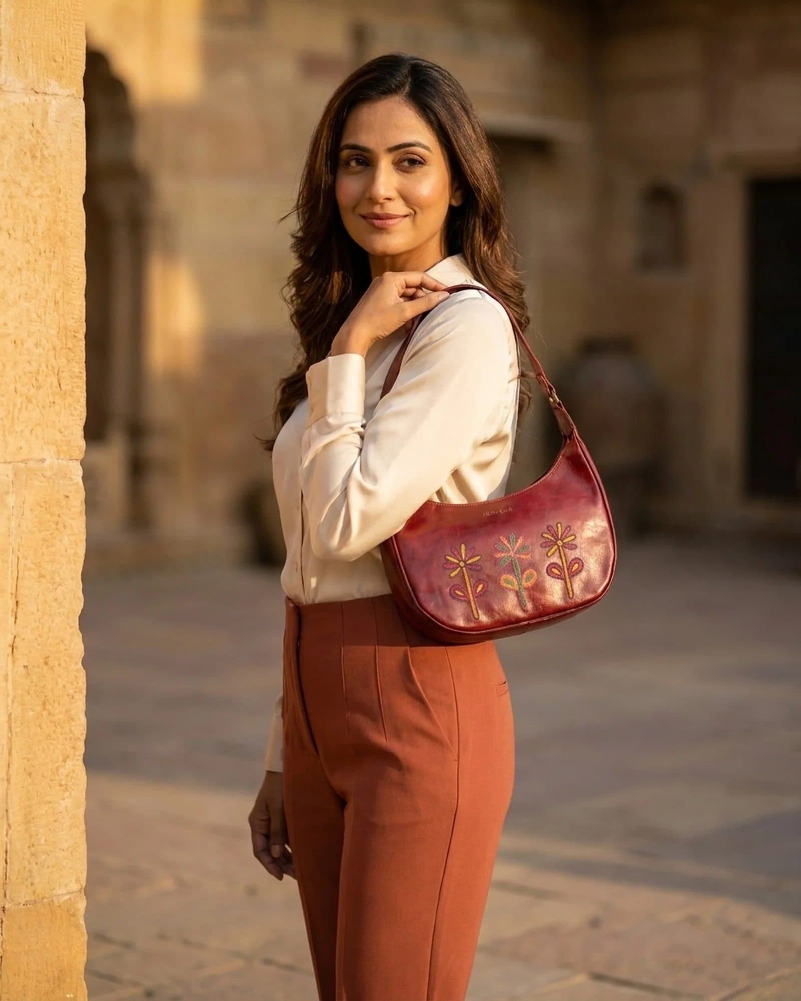 The Kashida Shoulder Bag image 20