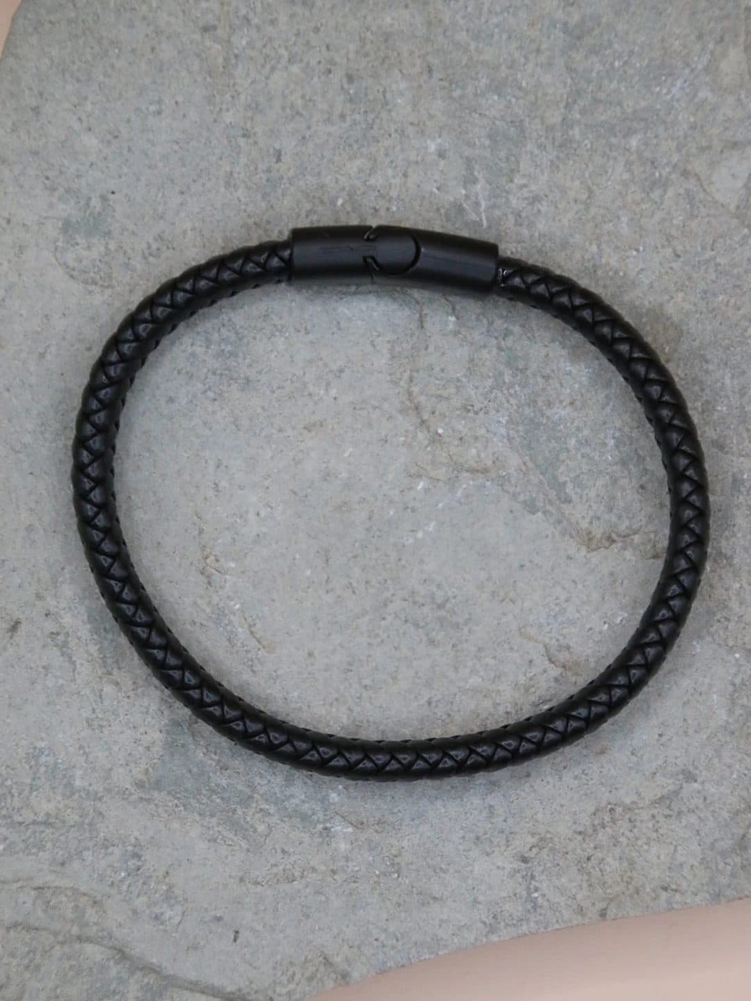 BLACK FUSION BRACELET FOR MEN image 3