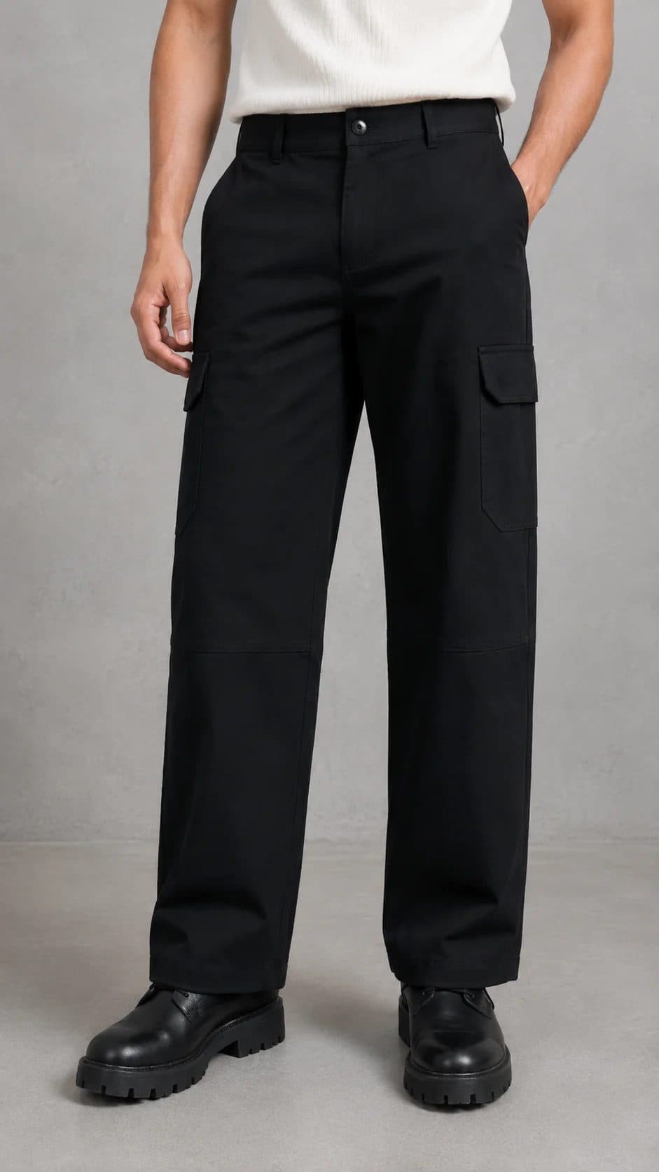 BLACK OVERSIZED SIX POCKET CARGO WITH FLAP image 3