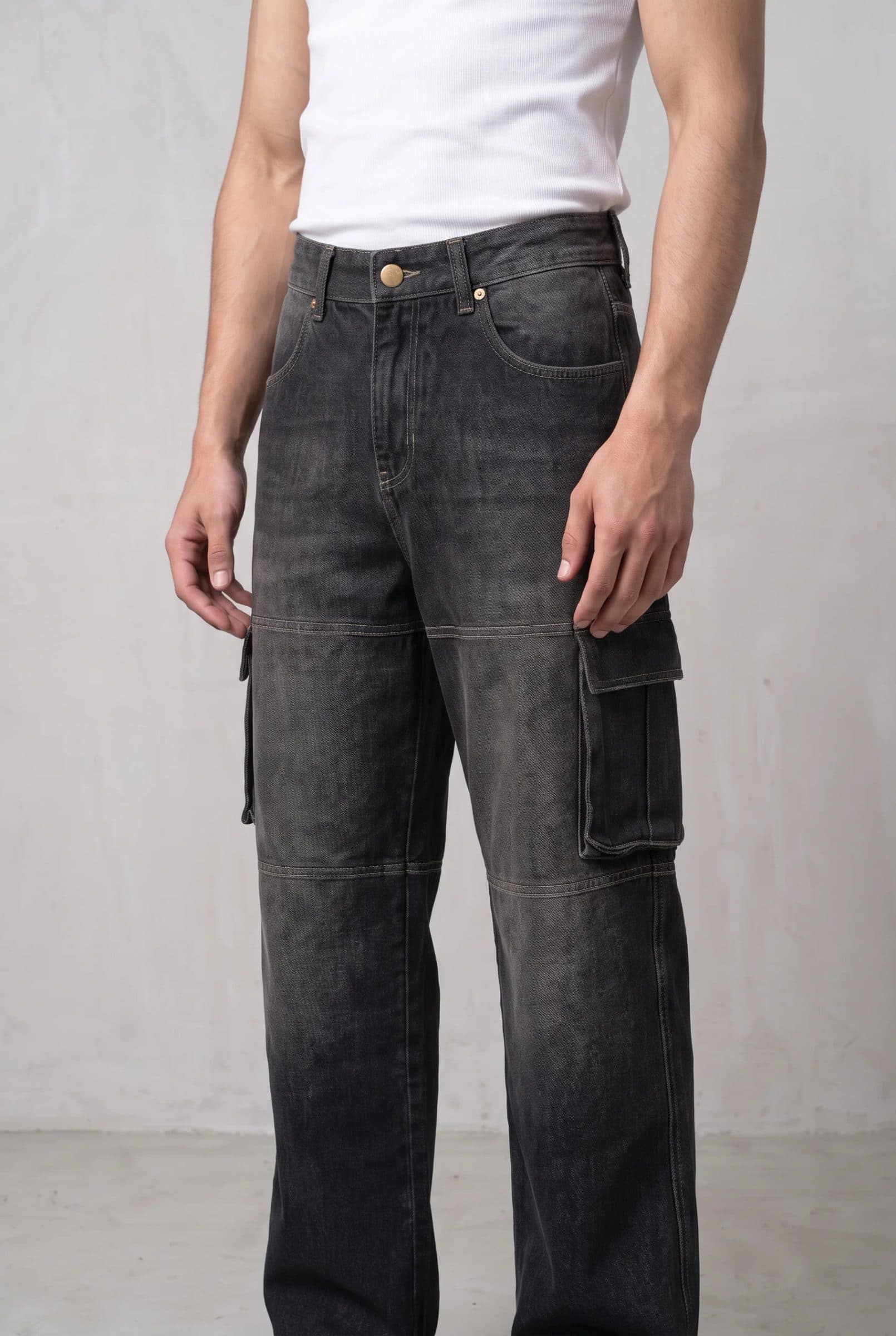 CARBON BLACK DENIM MEN'S CARGO image 3