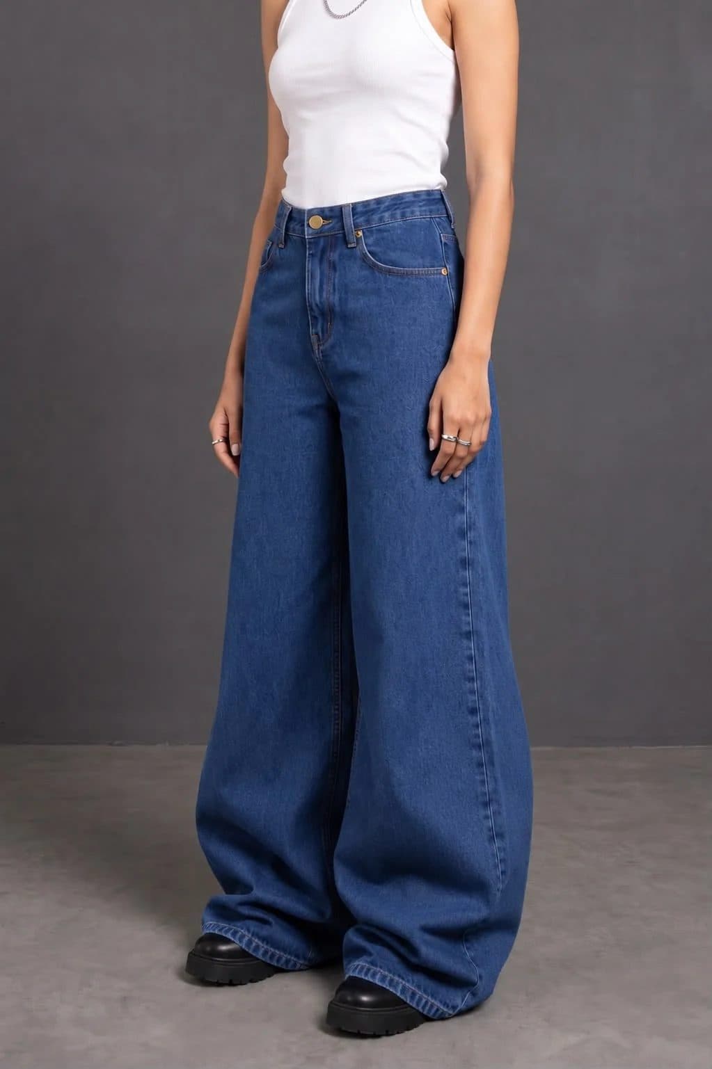 DARK BLUE WOMEN'S BALLOON FIT DENIM JEANS image 6