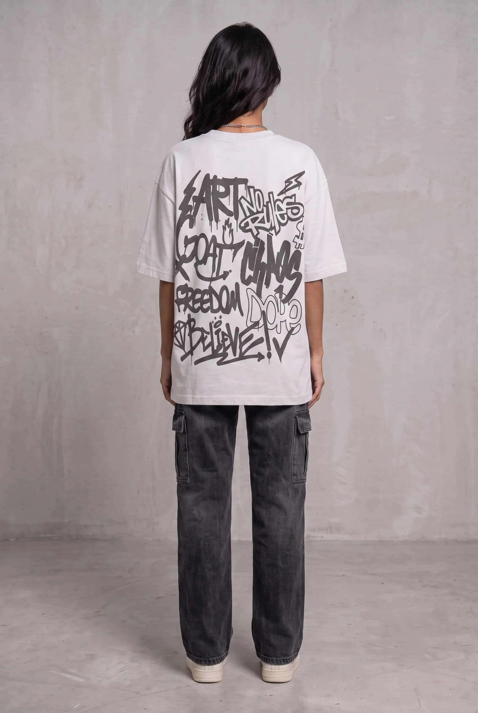 RUST GRAFFITI GREY WOMEN’S OVERSIZED T-SHIRT image 5