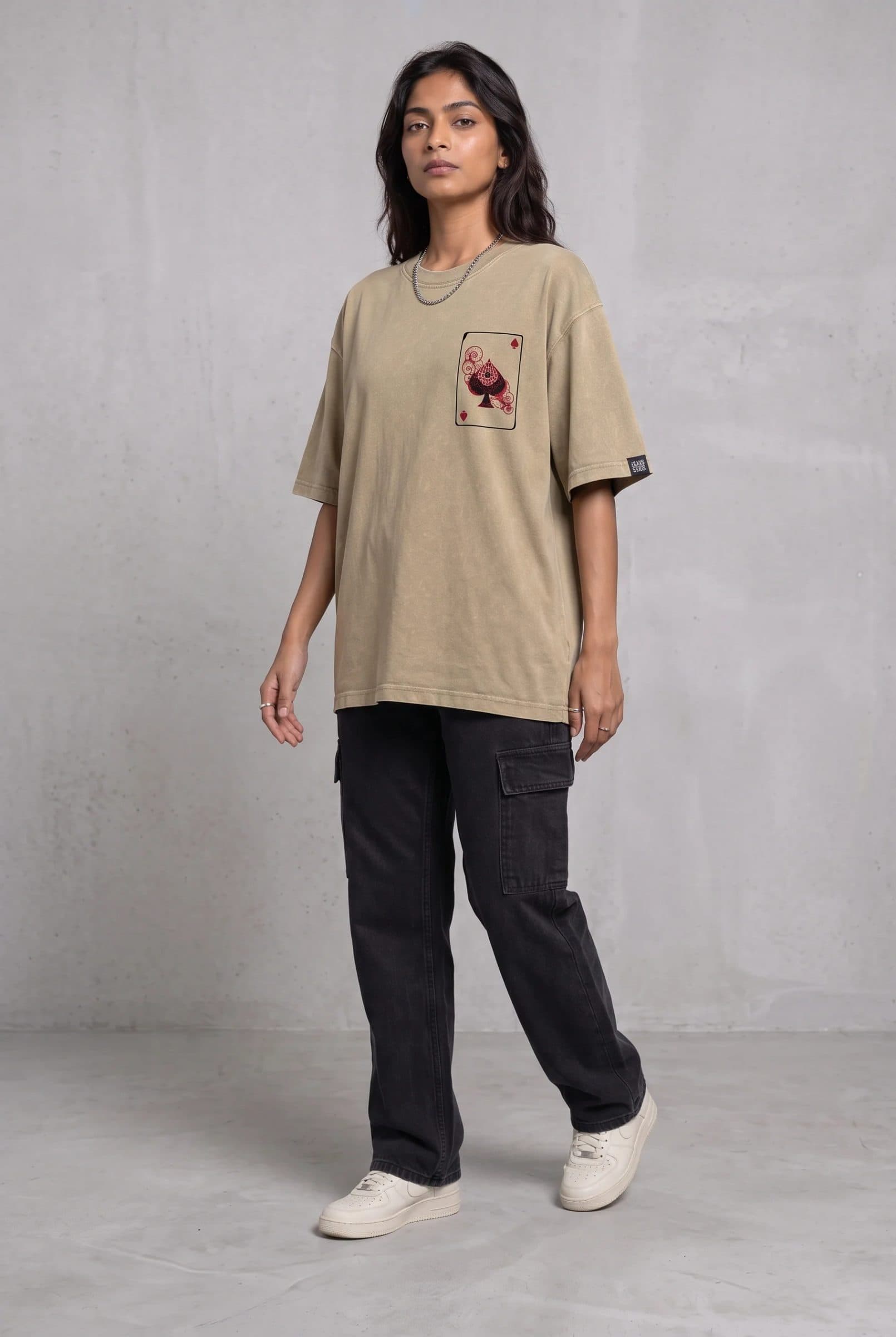 SPADE OF SECRETS BEIGE ACIDWASH WOMEN’S OVERSIZED T-SHIRT image 7