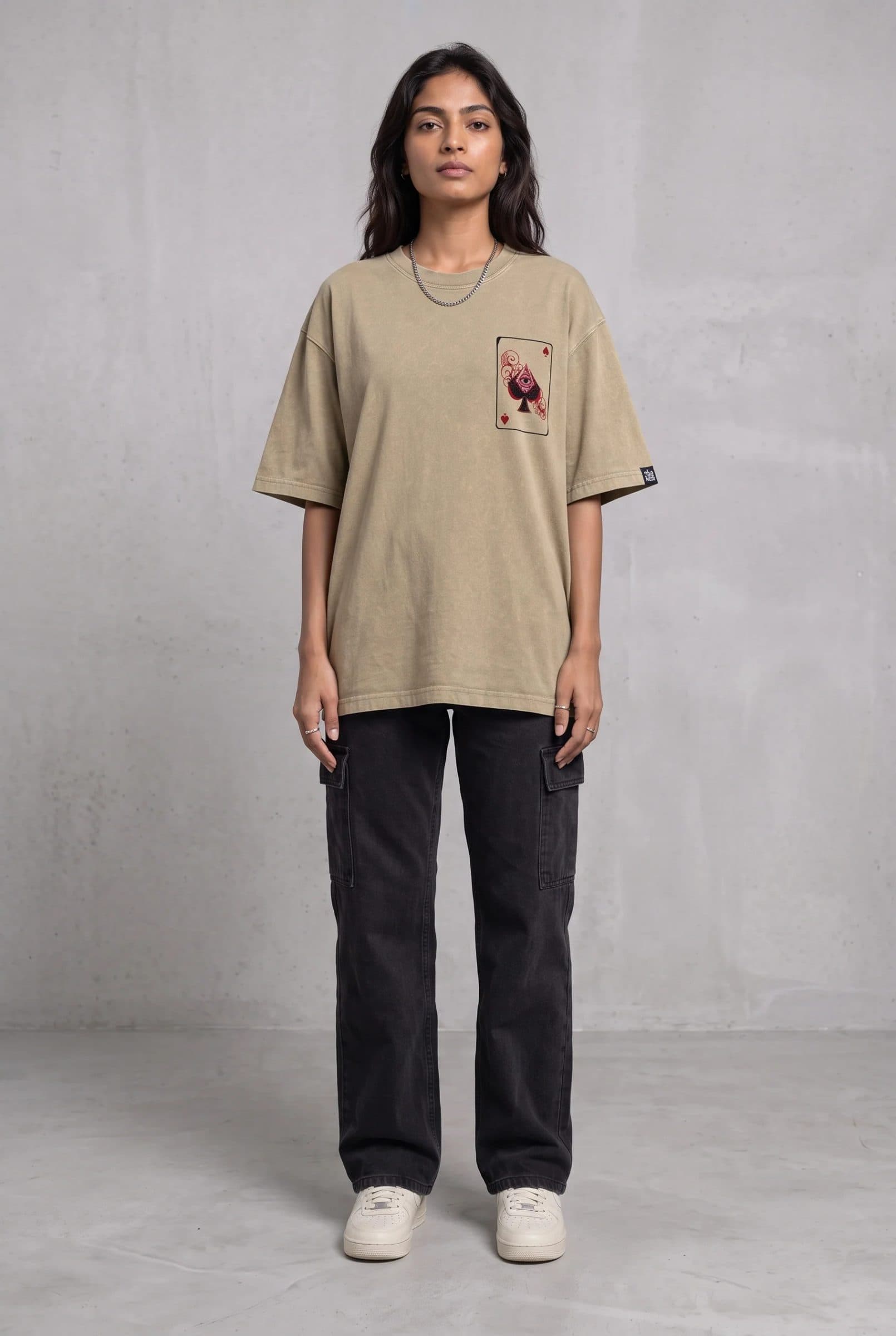 SPADE OF SECRETS BEIGE ACIDWASH WOMEN’S OVERSIZED T-SHIRT image 4