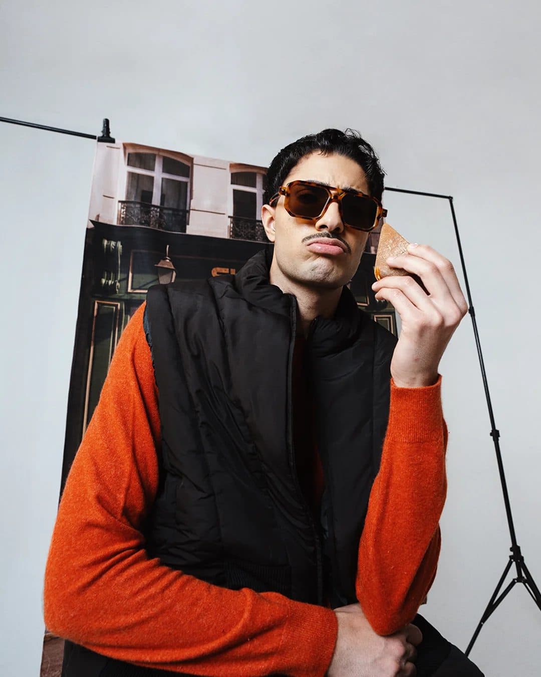 Puffer Jacket Sleeveless in Black image 2