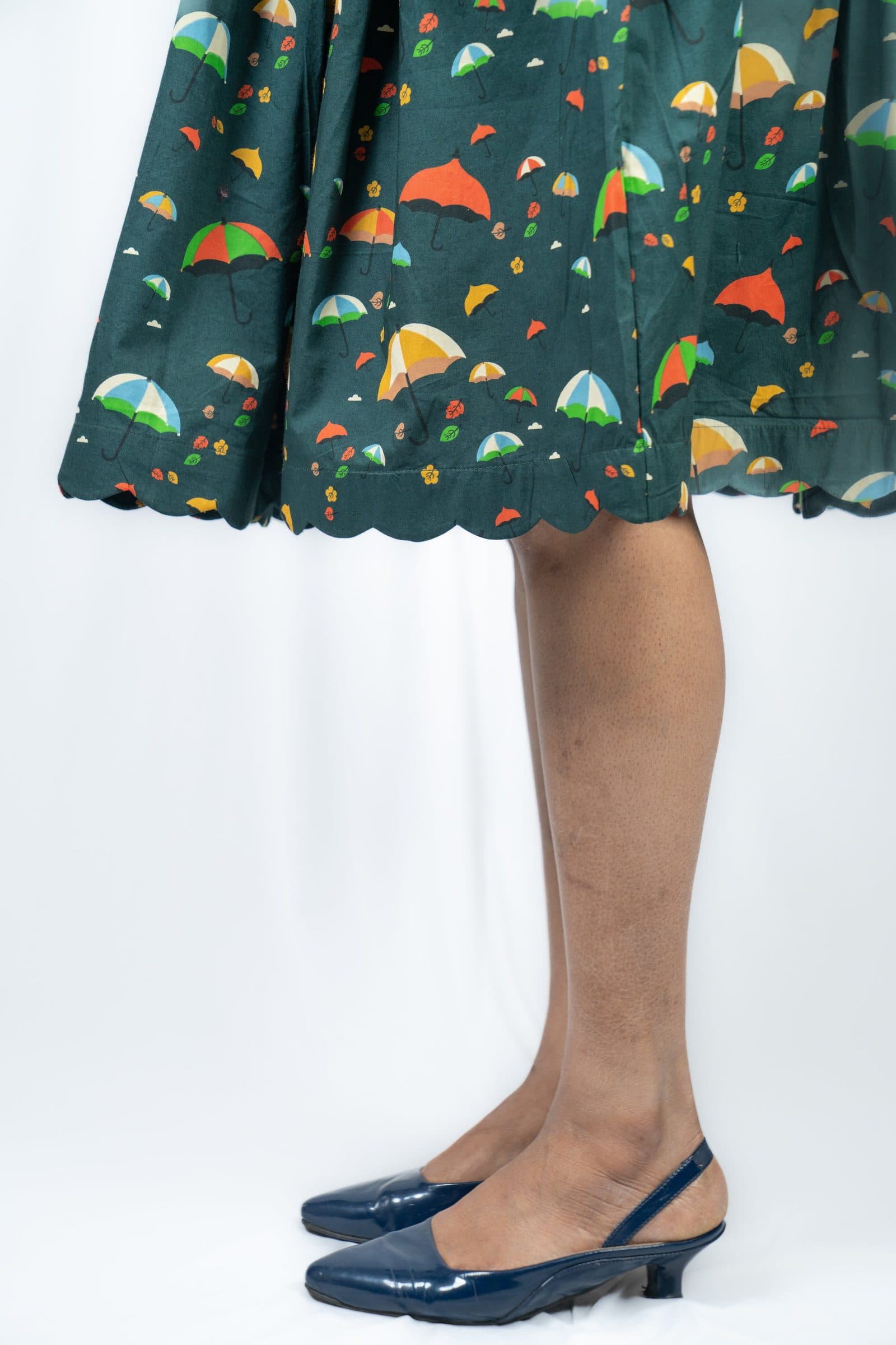 Green Cotton Varsha Scallop Skirt For Women image 3