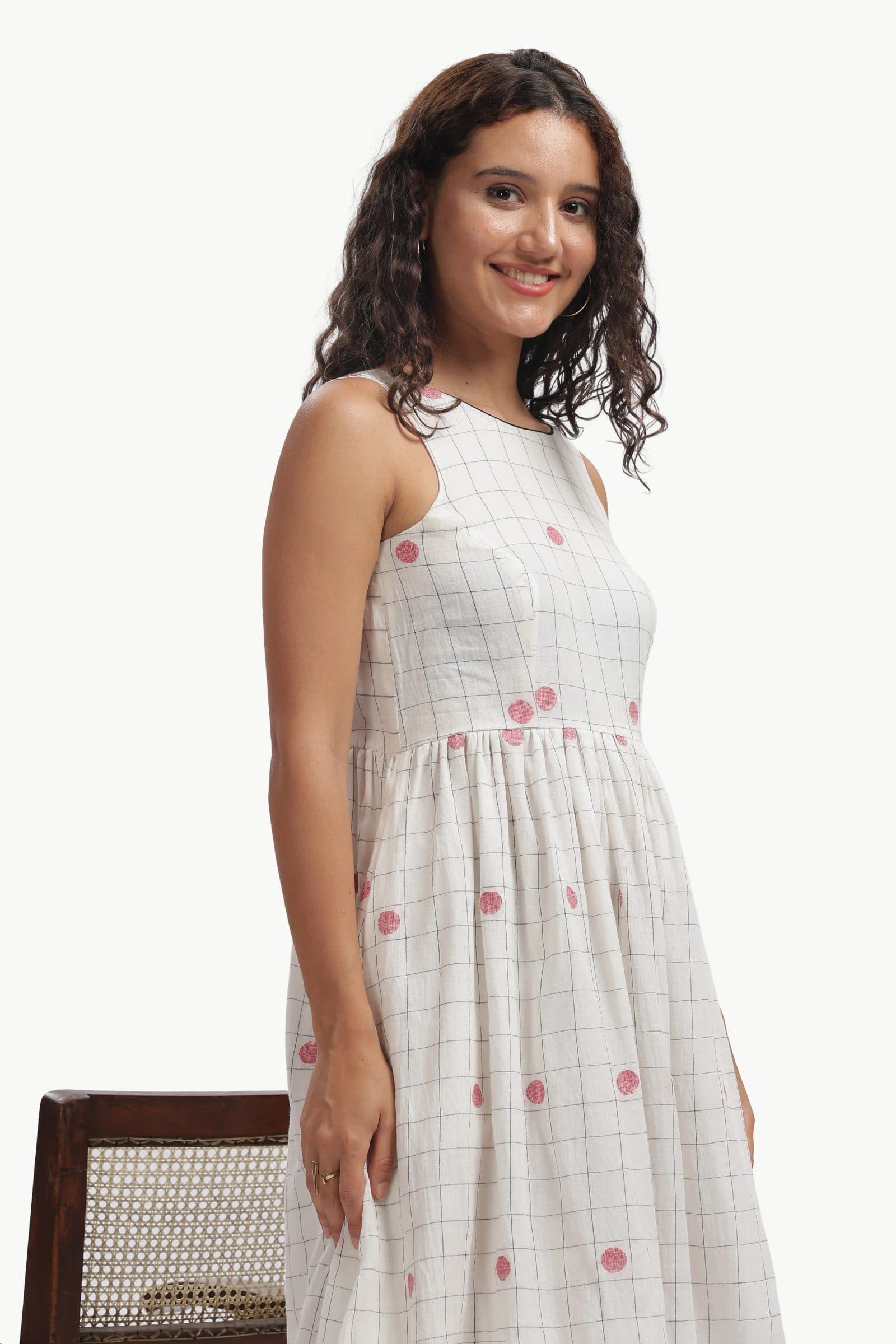 White Cotton Mul Jamdani Dhavala Chowka Dress For Women image 4