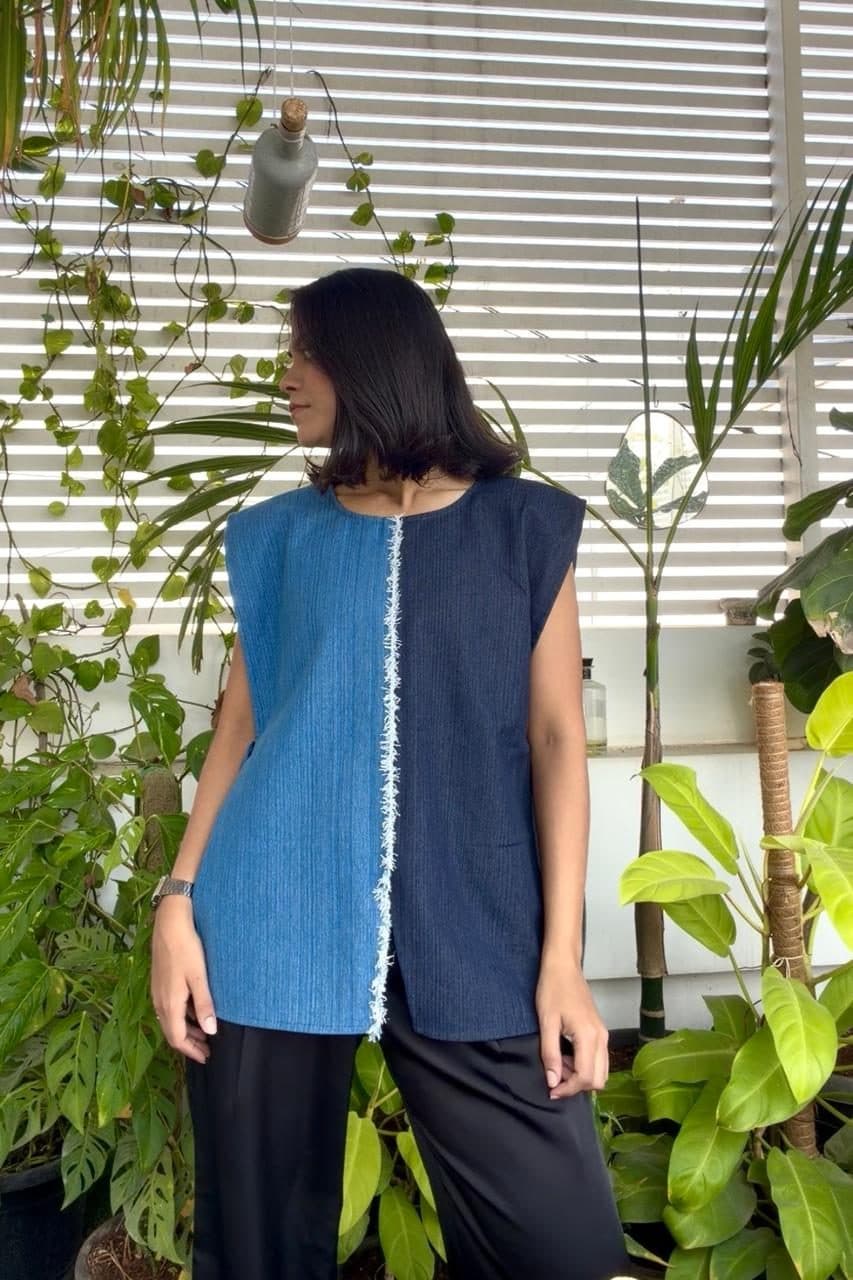 Parallel Dual Tone Overjacket image 13